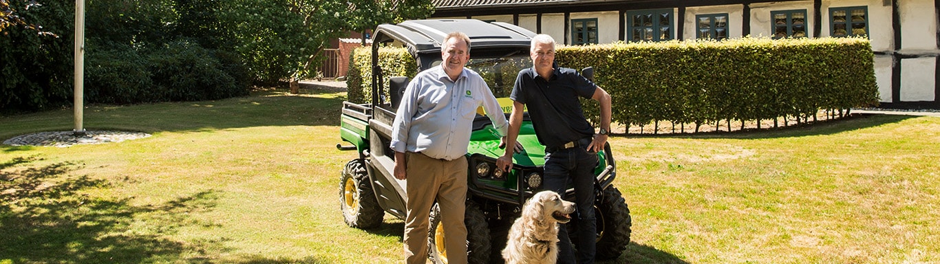 Commercieel maaien, Gator transporters, dealer, klant, tuin