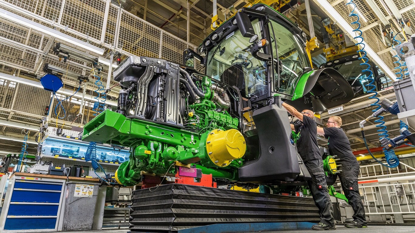John Deere announces 3rd quarter results