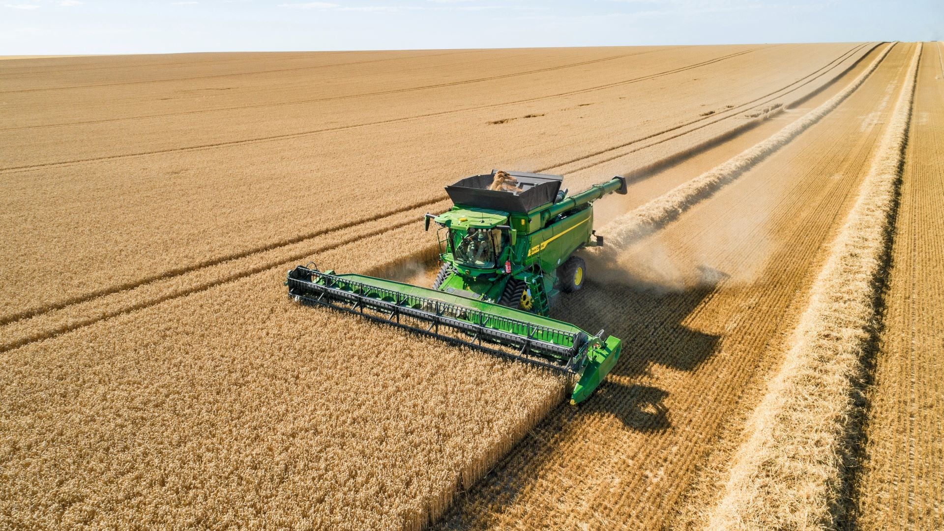 John Deere introduceert zijn nieuwe T5- en T6-schudder maaidorsers