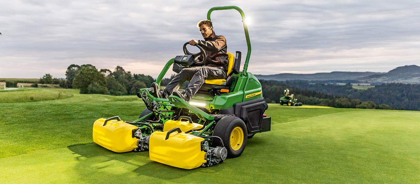 George Stevenson vreugde Hond Loopmaaiers voor greens | John Deere NL