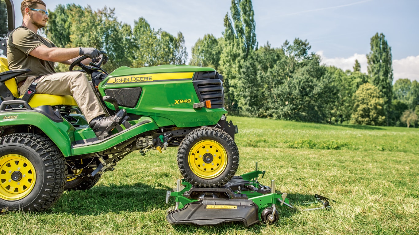 X949, Aanbouwdelen, Gazontractoren, Rijdend gazonwerktuig, X900-serie, Dek om overheen te rijden