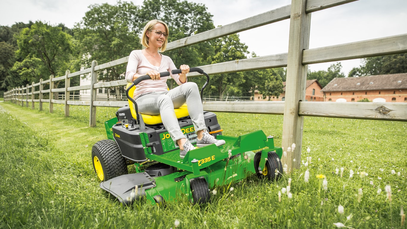 John deere 335 zero turn mower 2025